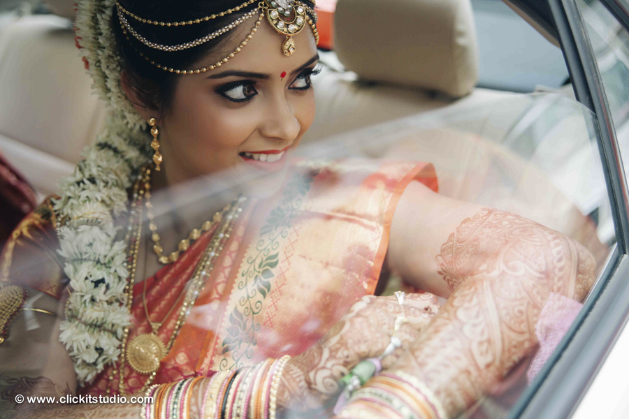 This image has an empty alt attribute; its file name is Trupti-Keith-SouthIndian-Wedding-Ceremony-Mumbai-Photographers-2.jpg