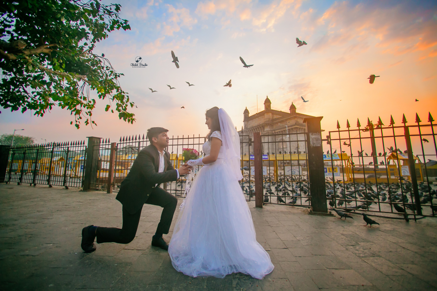 This image has an empty alt attribute; its file name is preweddingphotographylocationsinmumbai.jpg