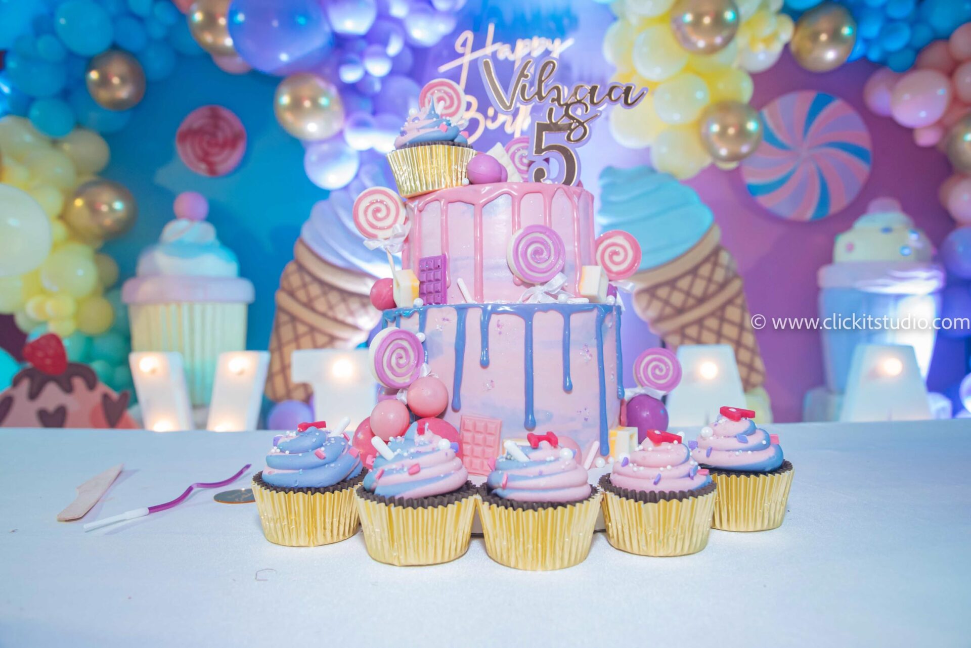 Joyful One-Year-Old Birthday Celebration – Mumbai Photography