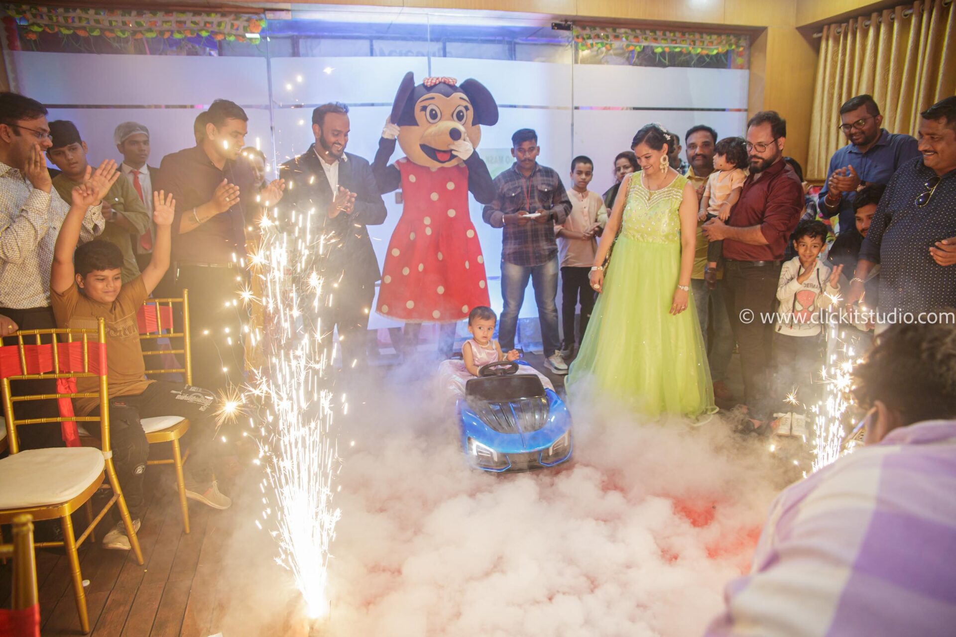 Preserving the Magic: Baby's 1st Birthday Photography in Mumbai